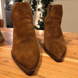 Vince Camuto ankle BOOT